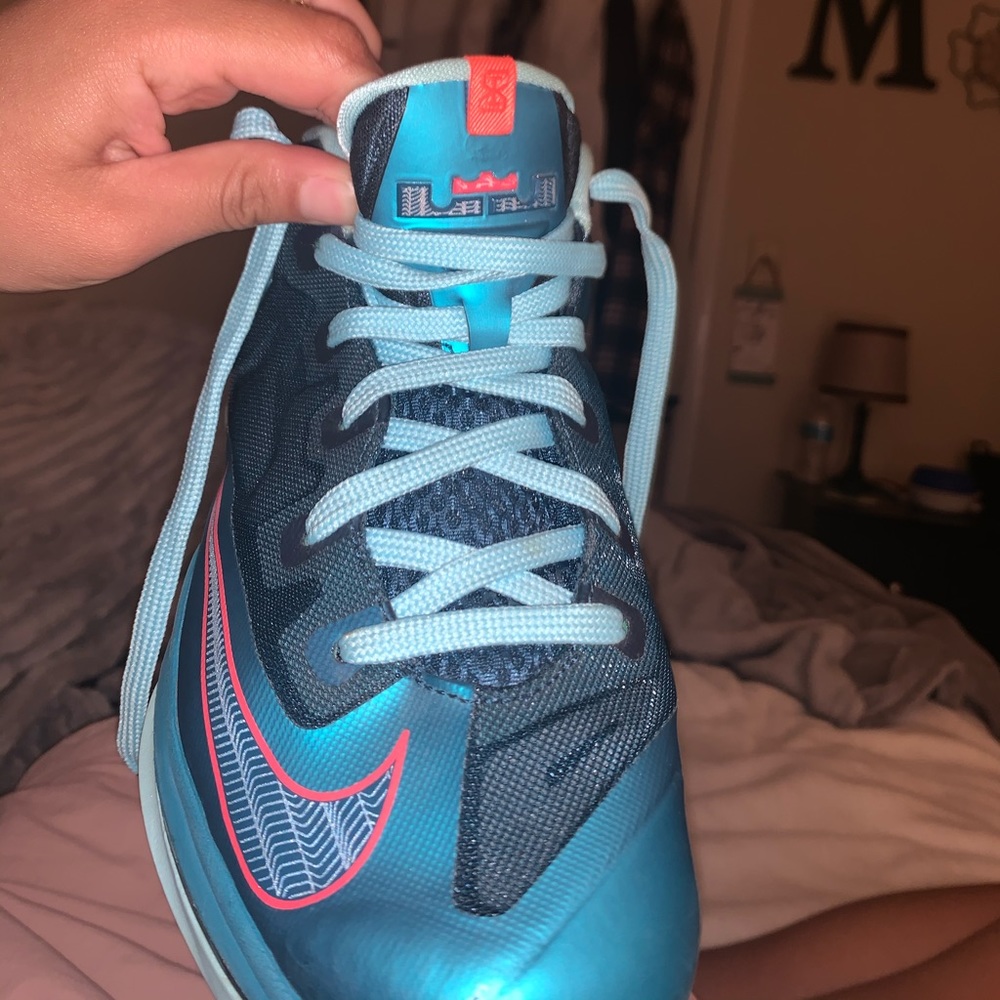 Nike lebron james 11 lows turbo green